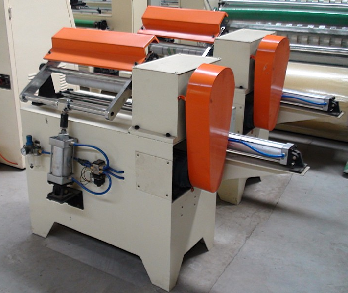 Auto paper core cutting machine
